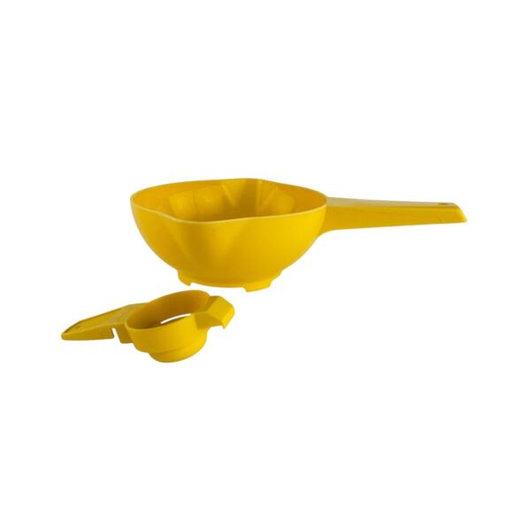 Tupperware Yellow Egg Separator 779-11 and Small Colander Strainer 1200-4 - Picture 10 of 10